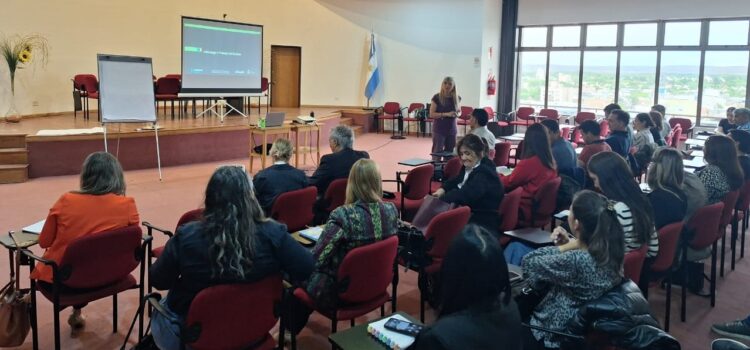 Finalizó el Curso Liderazgo y Trabajo en Equipo del Ciclo de Habilidades Directivas