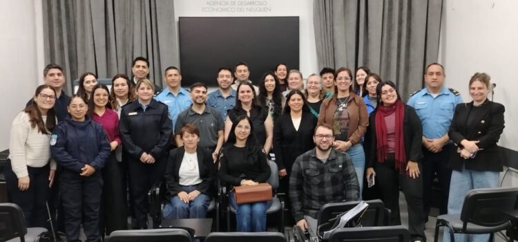 Finalizó el Curso de Oratoria Finalizó el Curso de Oratoria